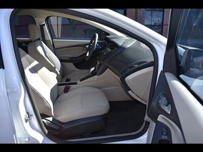 2018 Ford Focus SE   - Photo 30 - Mesa, AZ 85201