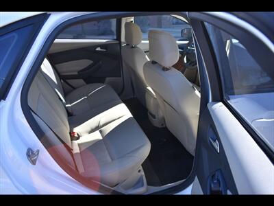 2018 Ford Focus SE   - Photo 24 - Mesa, AZ 85201
