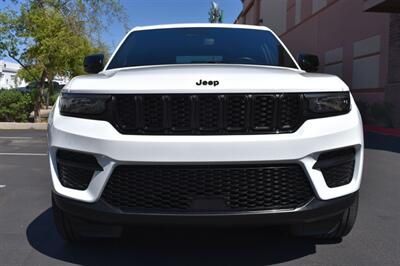 2022 Jeep Grand Cherokee Altitude   - Photo 8 - Mesa, AZ 85201