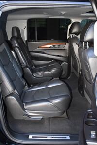 2018 Cadillac Escalade ESV Luxury   - Photo 20 - Mesa, AZ 85201