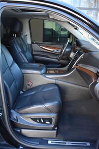 2018 Cadillac Escalade ESV Luxury   - Photo 24 - Mesa, AZ 85201