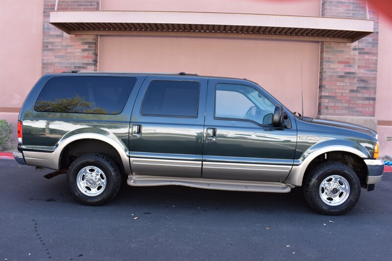 The 2000 Ford Excursion Limited photos