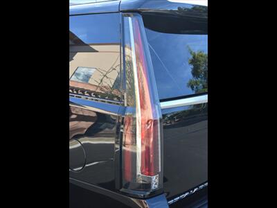2017 Cadillac Escalade Luxury   - Photo 50 - Mesa, AZ 85201