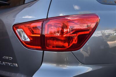 2020 Nissan Pathfinder Platinum   - Photo 35 - Mesa, AZ 85201