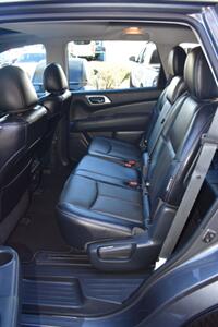 2020 Nissan Pathfinder Platinum   - Photo 15 - Mesa, AZ 85201