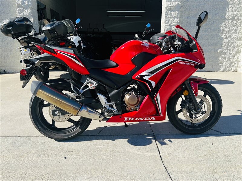 2022 Honda CBR300R ABS  