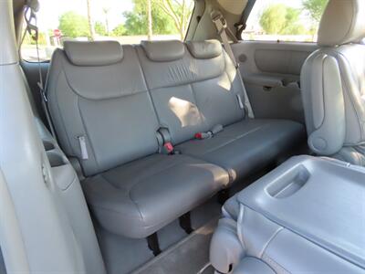 2004 Toyota Sienna XLE 7 Passenger   - Photo 23 - Palm Desert, CA 92211