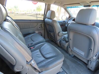 2004 Toyota Sienna XLE 7 Passenger   - Photo 22 - Palm Desert, CA 92211