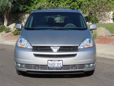 2004 Toyota Sienna XLE 7 Passenger   - Photo 2 - Palm Desert, CA 92211