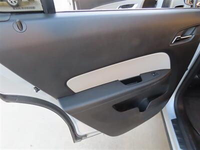 2011 Chevrolet Equinox LTZ   - Photo 29 - Palm Desert, CA 92211