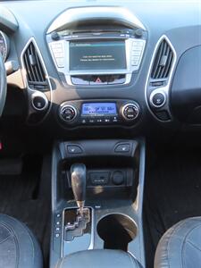 2010 Hyundai TUCSON GLS   - Photo 16 - Palm Desert, CA 92211