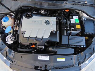 2014 Volkswagen Jetta SportWagen TDI   - Photo 31 - Palm Desert, CA 92211