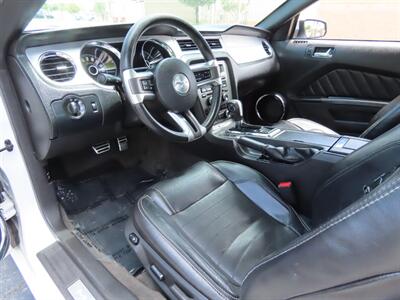 2014 Ford Mustang V6 Premium   - Photo 9 - Palm Desert, CA 92211