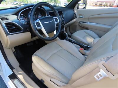 2011 Chrysler 200 Limited   - Photo 12 - Palm Desert, CA 92211