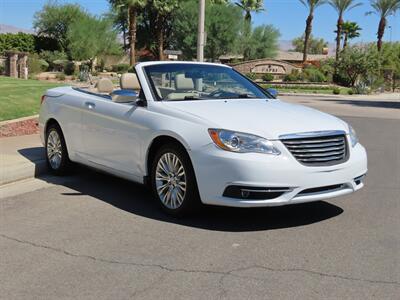 2011 Chrysler 200 Limited   - Photo 2 - Palm Desert, CA 92211