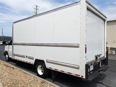 2018 GMC Savana 3500  Box Truck - Photo 3 - Knoxville, TN 37919