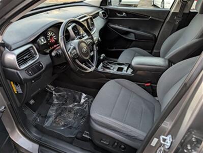 2017 Kia Sorento LX   - Photo 8 - Knoxville, TN 37919