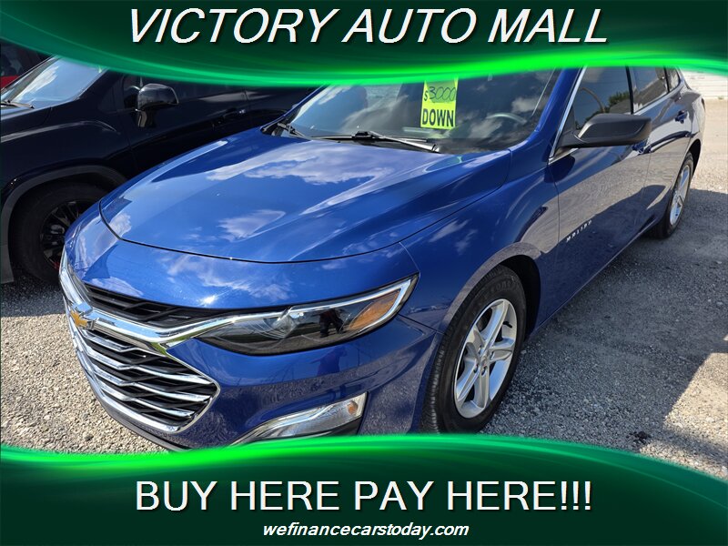 2023 Chevrolet Malibu LS   - Photo 1 - Toledo, OH 43612