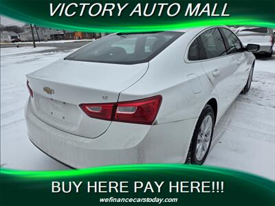 2023 Chevrolet Malibu LT   - Photo 2 - Toledo, OH 43612