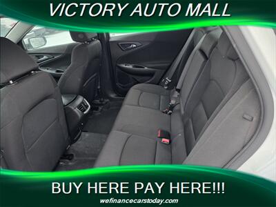 2023 Chevrolet Malibu LT   - Photo 4 - Toledo, OH 43612