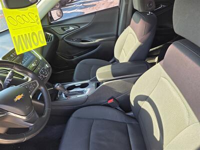 2017 Chevrolet Malibu LT   - Photo 3 - Toledo, OH 43612