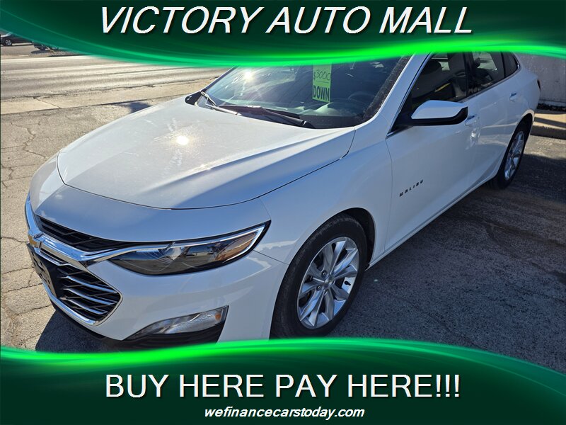 2023 Chevrolet Malibu LT   - Photo 1 - Toledo, OH 43612