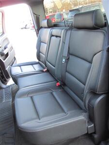 2017 Chevrolet Silverado 1500 LT Z71   - Photo 12 - Mishawaka, IN 46545