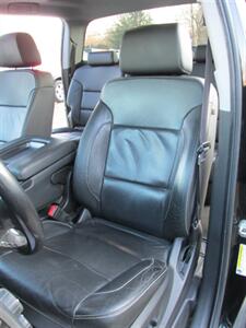 2017 Chevrolet Silverado 1500 LT Z71   - Photo 10 - Mishawaka, IN 46545