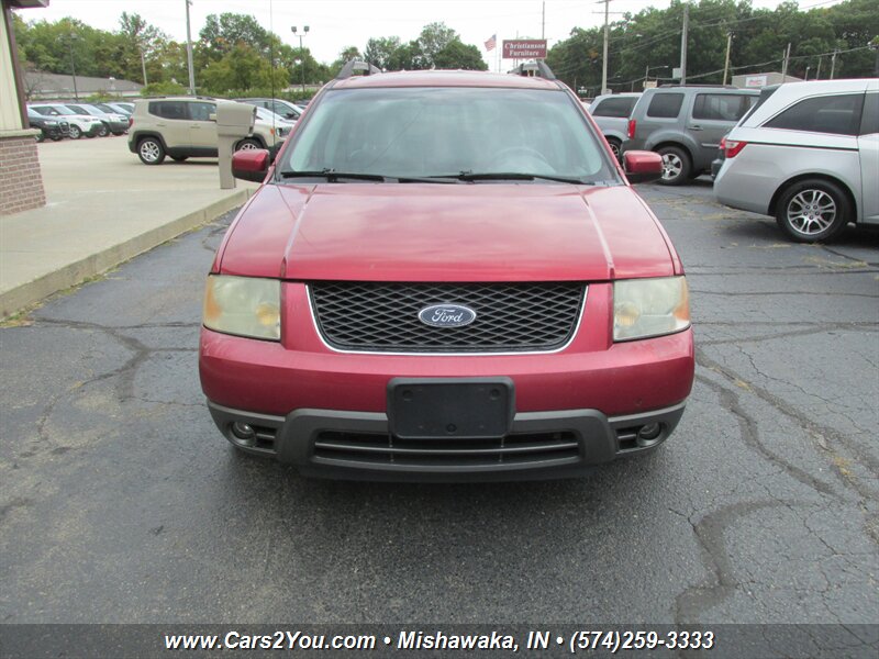 2005 Ford FreeStyle SEL photo