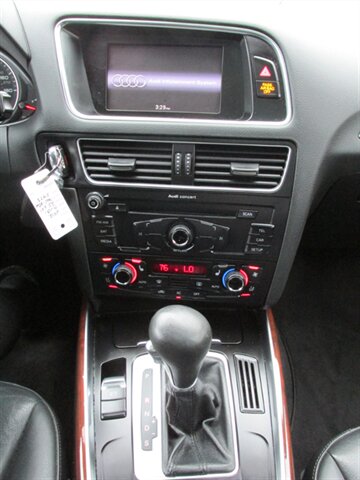 2012 Audi Q5 2.0T quattro Premium Plus photo
