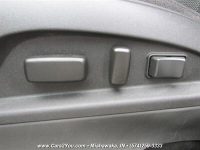2013 Chevrolet Equinox LT 4x4   - Photo 12 - Mishawaka, IN 46545