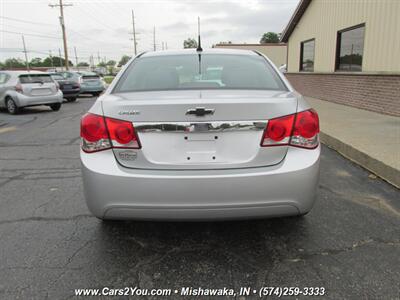 2014 Chevrolet Cruze LS Manual   - Photo 5 - Mishawaka, IN 46545