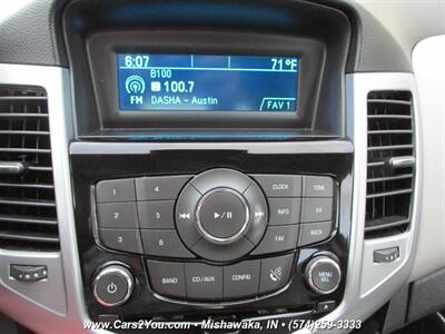 2014 Chevrolet Cruze LS Manual   - Photo 24 - Mishawaka, IN 46545