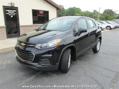 2018 Chevrolet Trax LS 4x4   - Photo 3 - Mishawaka, IN 46545