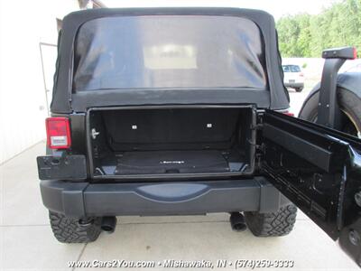 2016 Jeep Wrangler Sport 4x4   - Photo 8 - Mishawaka, IN 46545