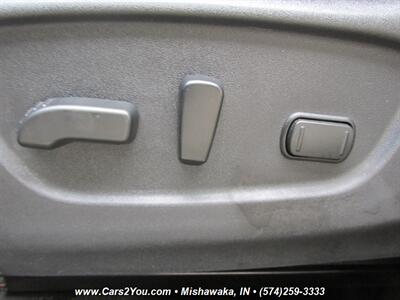 2016 Nissan Rogue SV AWD   - Photo 13 - Mishawaka, IN 46545
