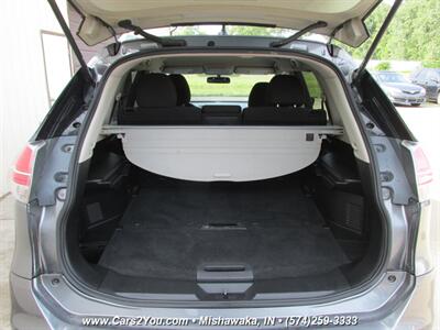 2016 Nissan Rogue SV AWD   - Photo 16 - Mishawaka, IN 46545