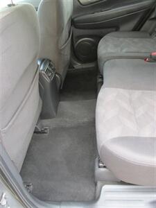 2016 Nissan Rogue SV AWD   - Photo 15 - Mishawaka, IN 46545