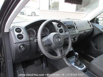 2012 Volkswagen Tiguan SE   - Photo 9 - Mishawaka, IN 46545