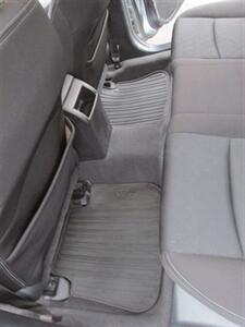 2017 Subaru Legacy 2.5i AWD   - Photo 12 - Mishawaka, IN 46545