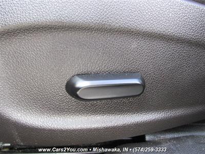 2015 Chevrolet Cruze LT   - Photo 9 - Mishawaka, IN 46545
