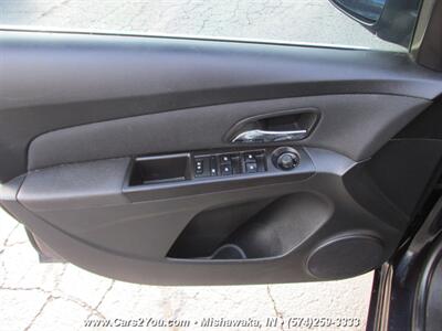 2015 Chevrolet Cruze LT   - Photo 6 - Mishawaka, IN 46545