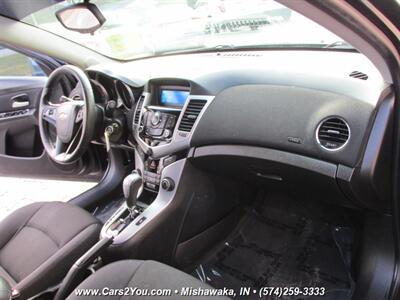 2015 Chevrolet Cruze LT   - Photo 15 - Mishawaka, IN 46545