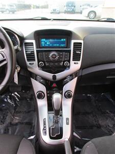 2015 Chevrolet Cruze LT   - Photo 20 - Mishawaka, IN 46545