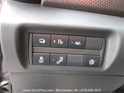 2020 Nissan Kicks S   - Photo 18 - Mishawaka, IN 46545