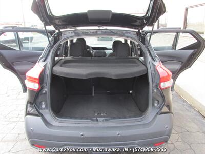 2020 Nissan Kicks S   - Photo 13 - Mishawaka, IN 46545