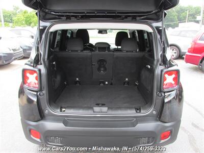 2016 Jeep Renegade Justice Edition 4x4   - Photo 15 - Mishawaka, IN 46545