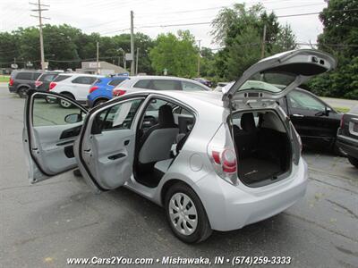 2012 Toyota Prius c Hybrid Electric   - Photo 11 - Mishawaka, IN 46545