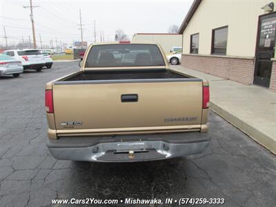 2000 Chevrolet S-10 LS   - Photo 4 - Mishawaka, IN 46545