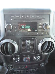 2017 Jeep Wrangler Unlimited Sport 4x4   - Photo 22 - Mishawaka, IN 46545